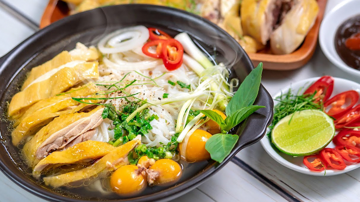 Cách nấu gia vị phở gà vừa ngon vừa ngon tại nhà - Trí Việt Phát